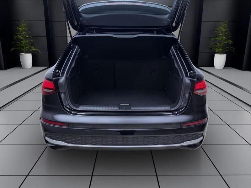 Gebraucht Audi A3 Ambiente 116 PS (85 kW) 2024 Schwarz Limousine