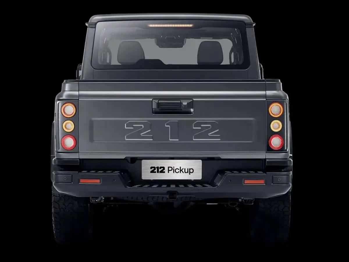 Neu BAW 212 190 PS (139 kW) 2026 Grau Pickup