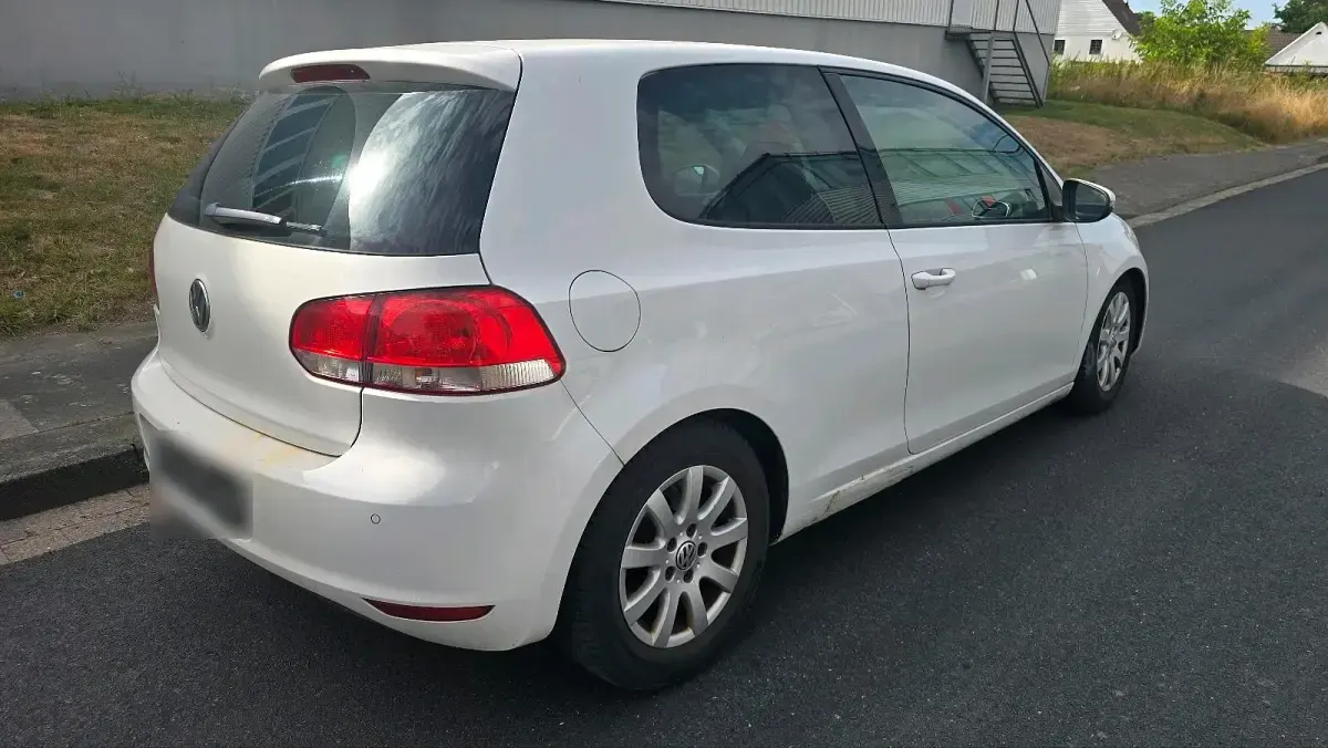 Gebraucht VW Golf VI 122 PS (89 kW) 2010 Coupé