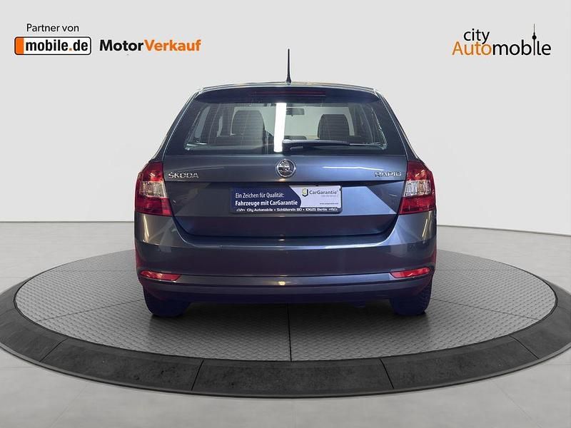 Gebraucht Skoda Rapid Elegance 122 PS (89 kW) 2014 Grau Kleinwagen