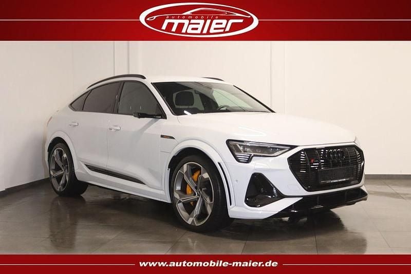 Weiß Gebraucht 2022 Audi e-tron Ambiente SUV | 44.700 € (Guter Preis) - Bild 1/4