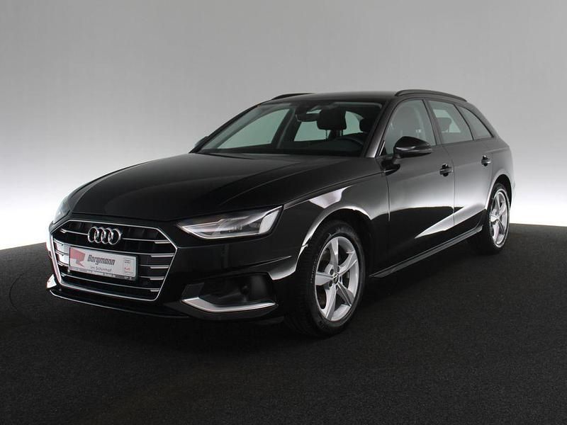 Gebraucht Audi A4 Advanced 163 PS (119 kW) 2021 Schwarz / mythosschwarz Kombi