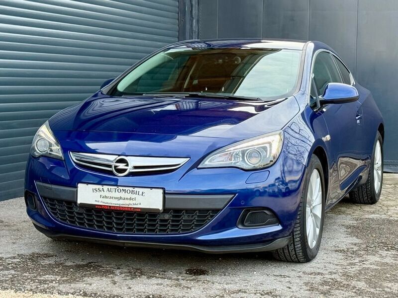 Blau Gebraucht 2013 Opel Astra GTC | 9.980 € (Teuer) - Bild 1/4