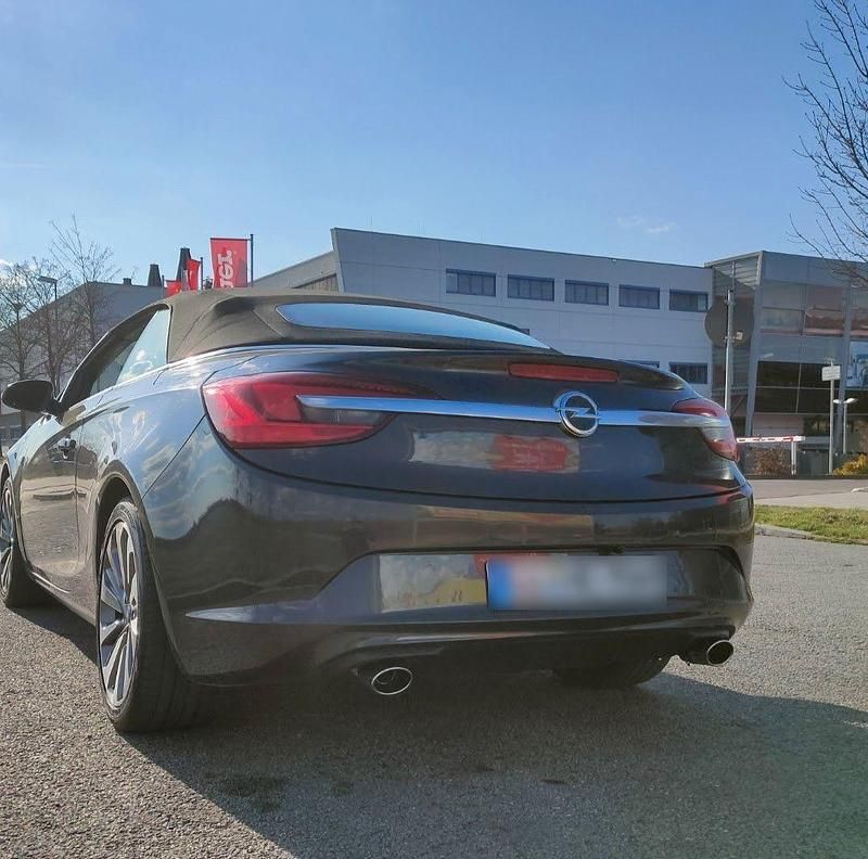 Gebraucht Opel Cascada Edition 120 PS (88 kW) 2013 Braun Cabrio