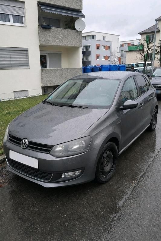 Gebraucht VW Polo Life 90 PS (66 kW) 2013 Grau Kleinwagen