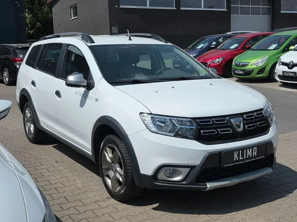 Gebraucht Dacia Logan MCV Stepway 90 PS (66 kW) 2018 Weiß Kombi