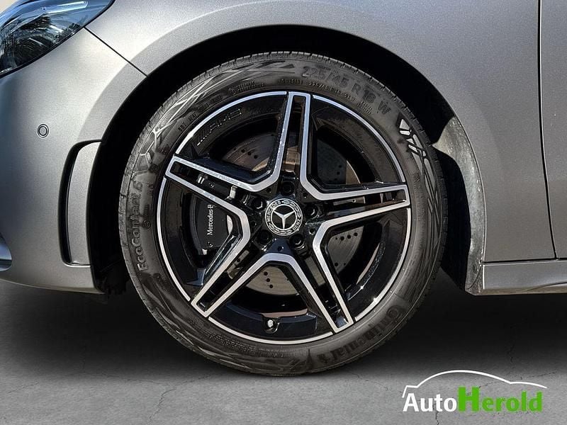 Gebraucht Mercedes B250 AMG line 224 PS (164 kW) 2024 Designo magno Van / Kleinbus