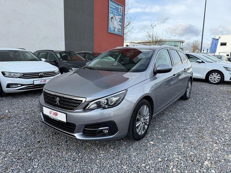 Gebraucht Peugeot 308 SW Allure 131 PS (96 kW) 2021 Grau Kombi