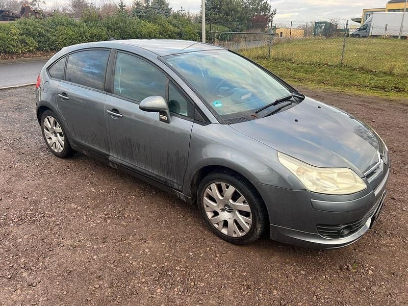 Grau Gebraucht 2008 Citroën C4 Comfort Limousine | 650 € (Superpreis) - Bild 1/4