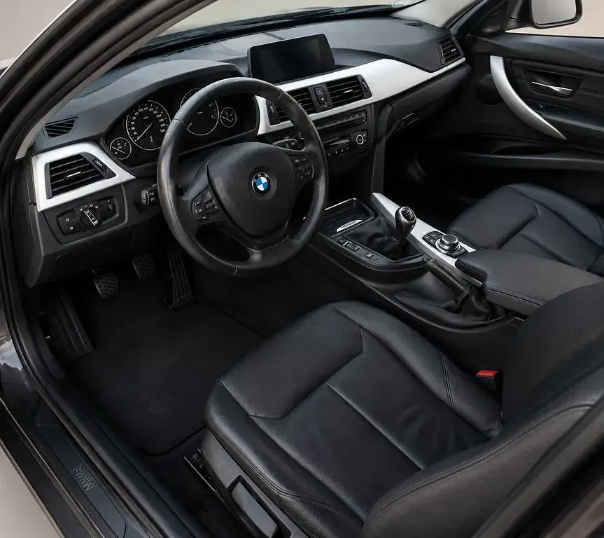 Gebraucht BMW 320 184 PS (135 kW) 2014 Braun Kombi