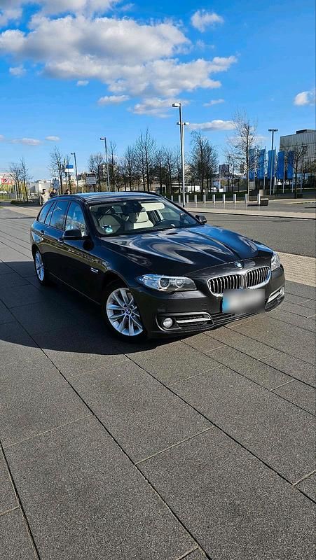 Gebraucht BMW 530 Performance 265 PS (194 kW) 2015 Schwarz Kombi