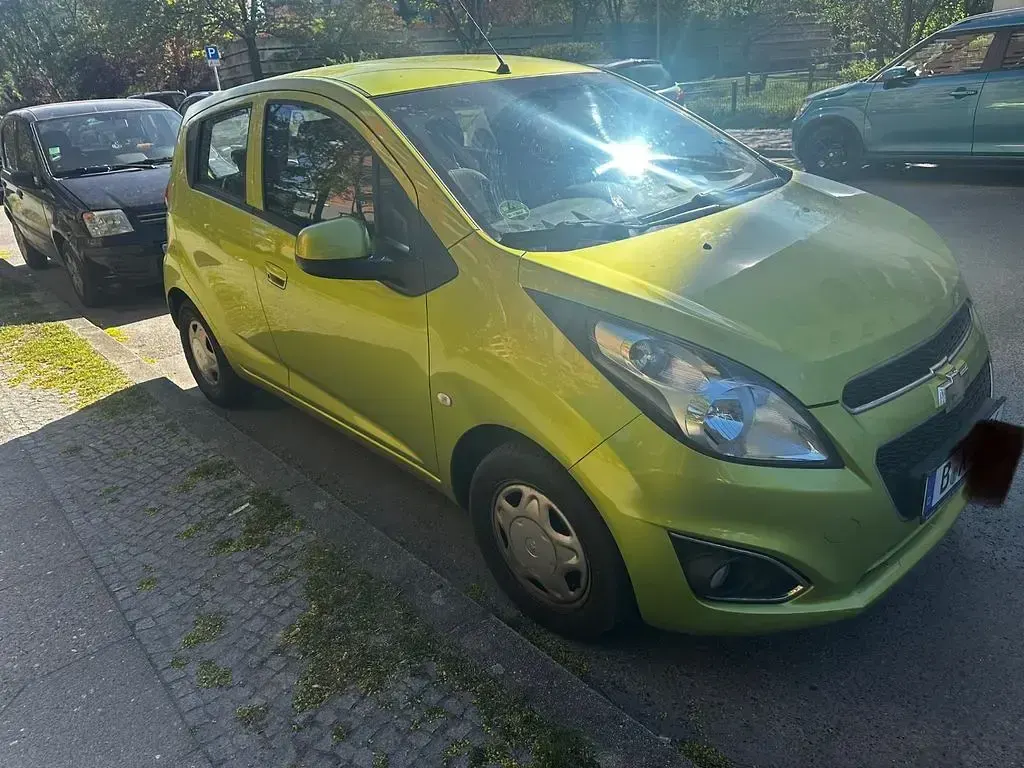Second-hand Chevrolet Spark LS 68 CP (50 kW) 2014 Verde Hatchback