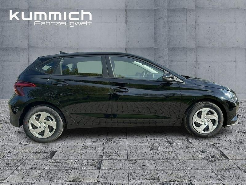 Gebraucht Hyundai i20 Select 79 PS (58 kW) 2025 Schwarz Kleinwagen