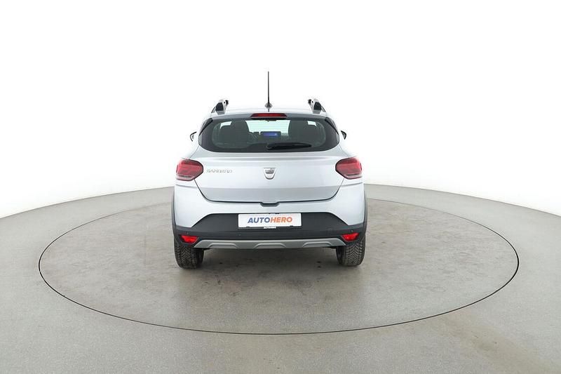 Gebraucht Dacia Sandero Comfort 91 PS (66 kW) 2021 Grau Limousine