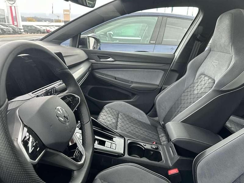 Gebraucht 2024 VW Golf VIII R-line Limousine | 29.500 € (Fairer Preis) - Bild 1/4