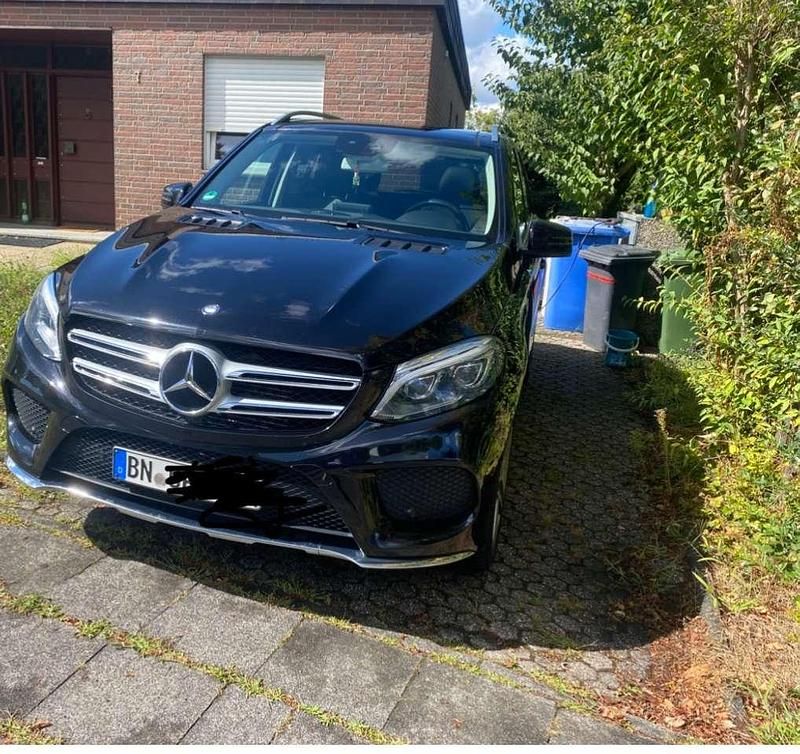 Gebraucht 2017 Mercedes GLE350 AMG line SUV | 35.000 € - Bild 1/4
