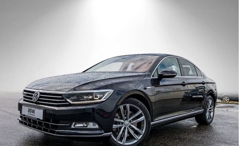 Schwarz Gebraucht 2015 VW Passat Highline Limousine | 18.500 € (Guter Preis) - Bild 1/4