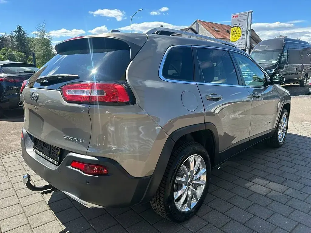 Gebraucht Jeep Cherokee Limited 200 PS (147 kW) 2017 Braun SUV