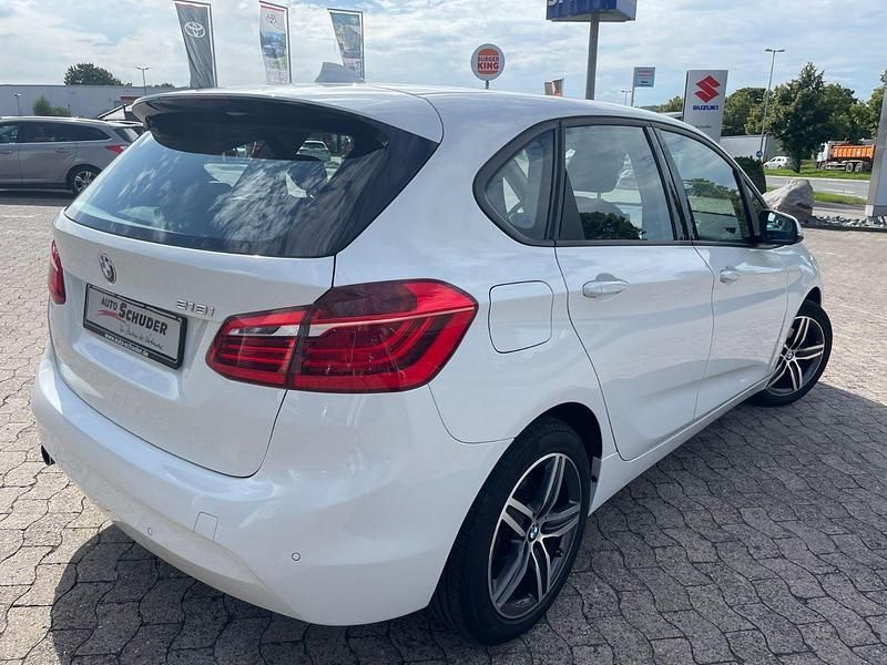 Gebraucht BMW 218 Performance 136 PS (100 kW) 2015 Weiß Kombi