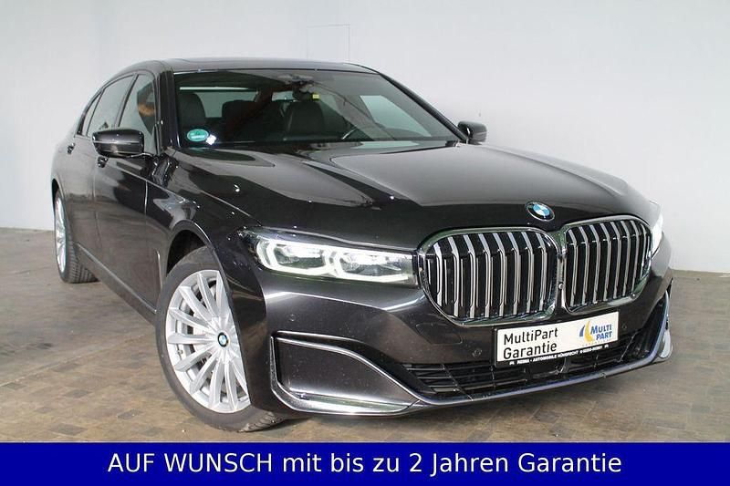 Sophistograu brillanteffekt Gebraucht 2019 BMW 745 M Sport Limousine | 38.990 € - Bild 1/4