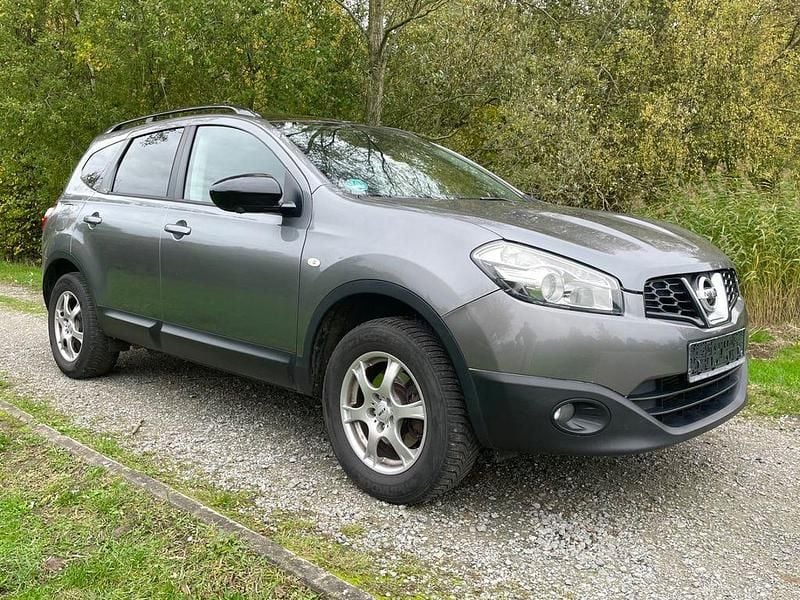 Grau Gebraucht 2013 Nissan Qashqai +2 SUV | 5.890 € (Guter Preis) - Bild 1/4