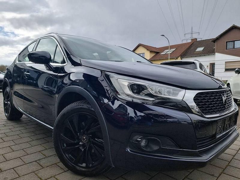 Gebraucht Citroën DS4 131 PS (96 kW) 2017 Blau Kleinwagen