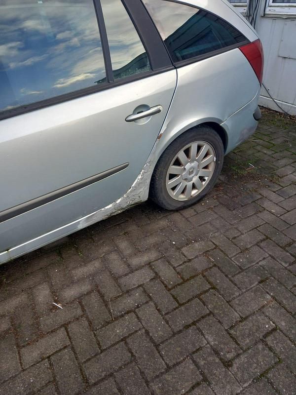 Gebraucht Renault Laguna II 150 PS (110 kW) 2004 Silber Kombi