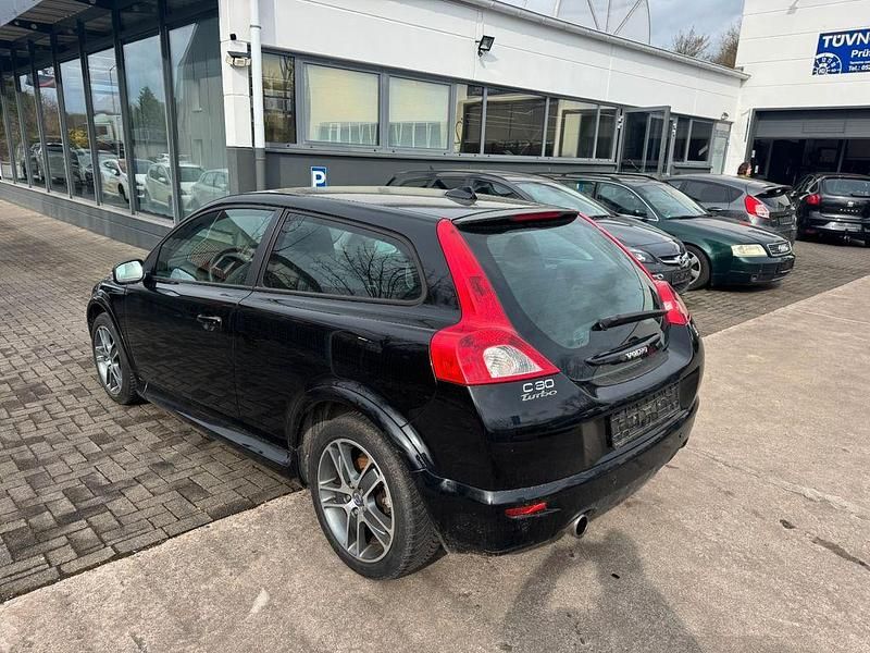 Second-hand Volvo C30 101 CP (74 kW) 2007 Negru Hatchback