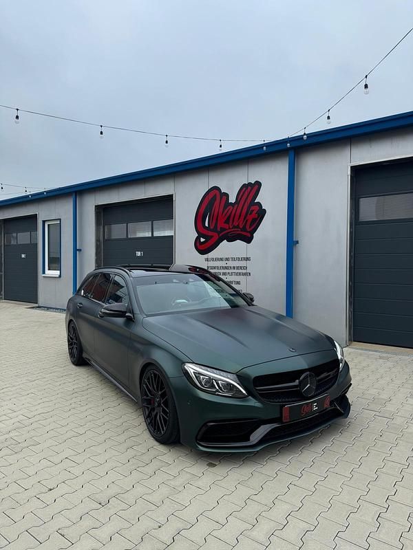 Grau Gebraucht 2017 Mercedes C63S AMG AMG Kombi | 51.299 € (Teuer) - Bild 1/4