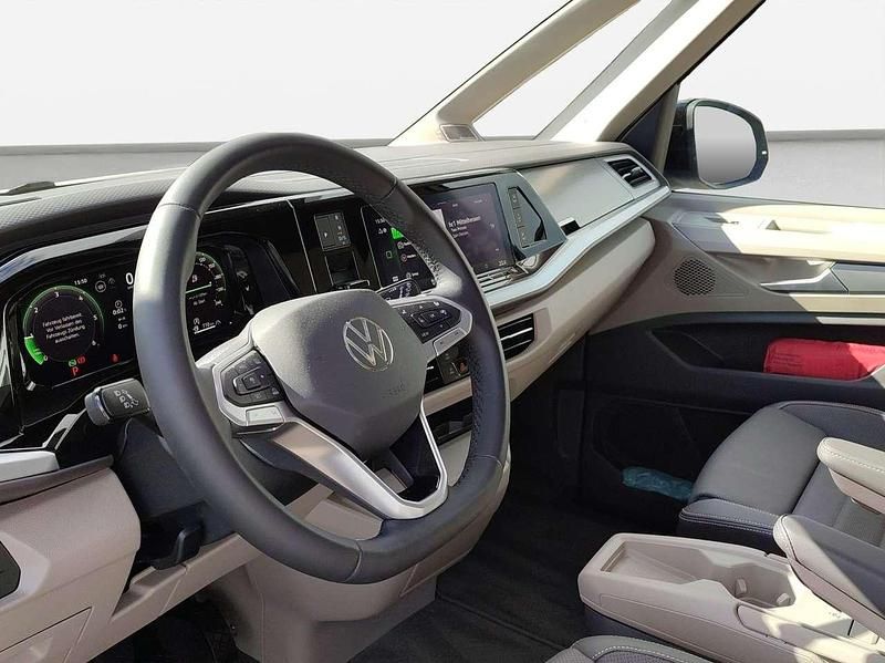 Gebraucht VW Multivan Edition 150 PS (110 kW) 2026 Candyweiß Van / Kleinbus