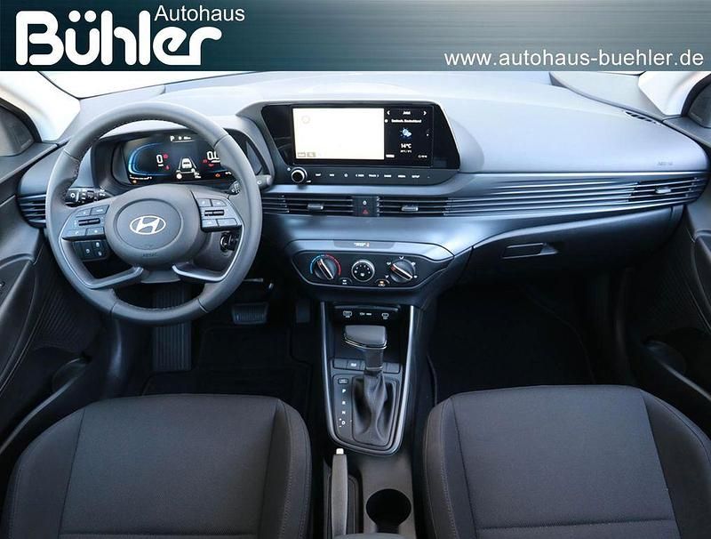 Dragon red metallic Neu 2025 Hyundai Bayon Select SUV | 20.550 € (Superpreis) - Bild 1/4
