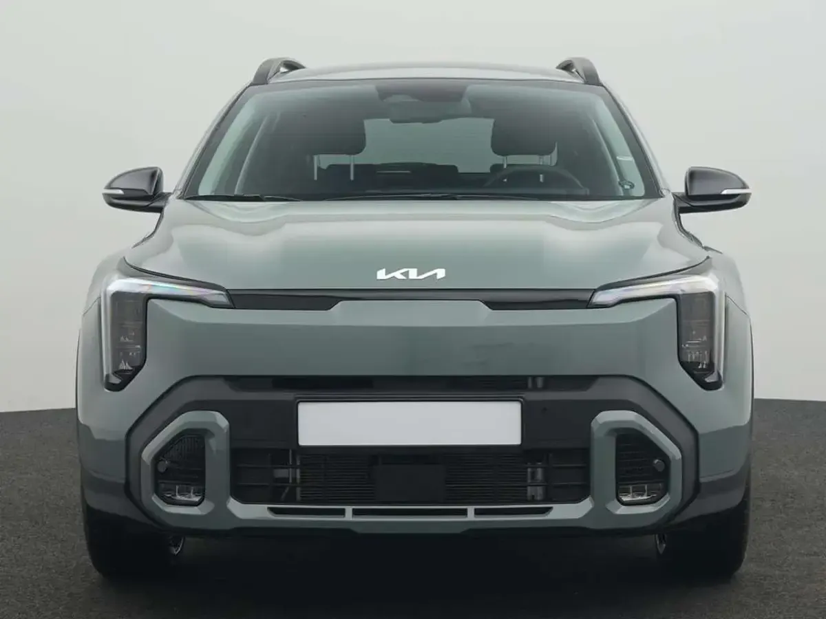 Gebraucht Kia Stonic 116 PS (85 kW) 2026 Adventurous green SUV