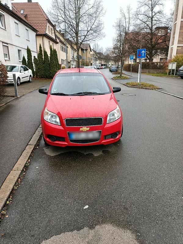Gebraucht Chevrolet Aveo 84 PS (61 kW) 2009 Rot Kleinwagen