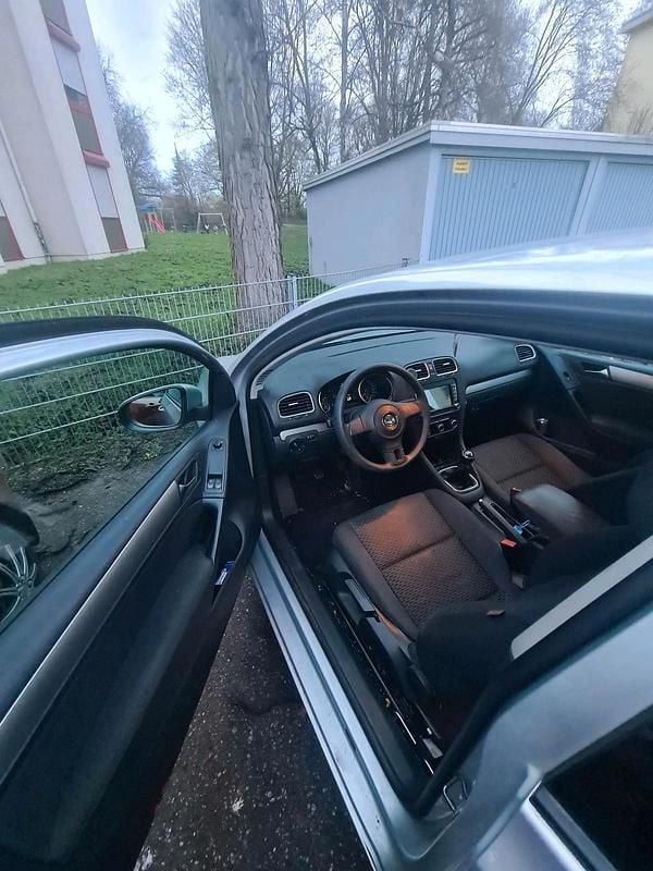 Gebraucht VW Golf VI 105 PS (77 kW) 2010 Kleinwagen