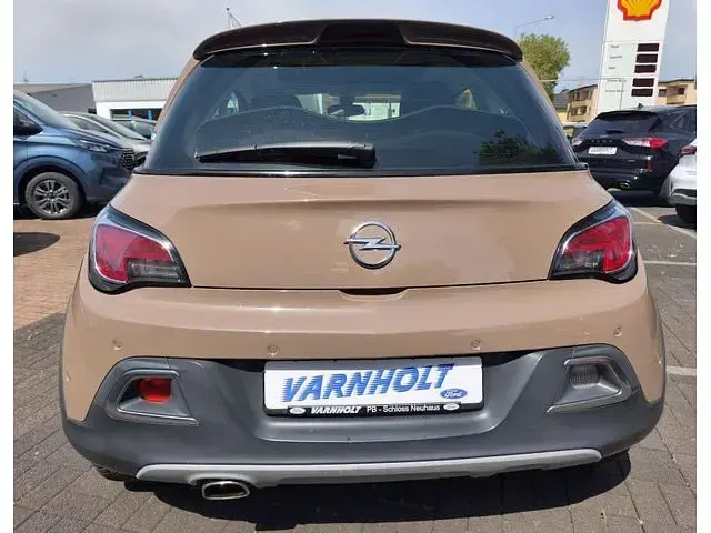 Occasion Opel Adam Rocks 101 ch (74 kW) 2015 Marron Citadine