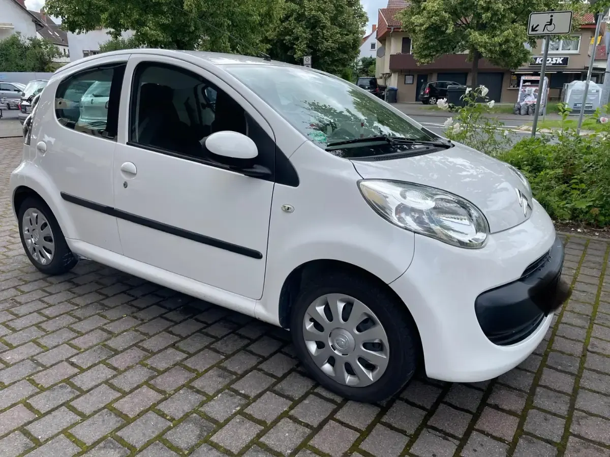 Gebraucht Citroën C1 67 PS (49 kW) 2008 Weiß Kleinwagen