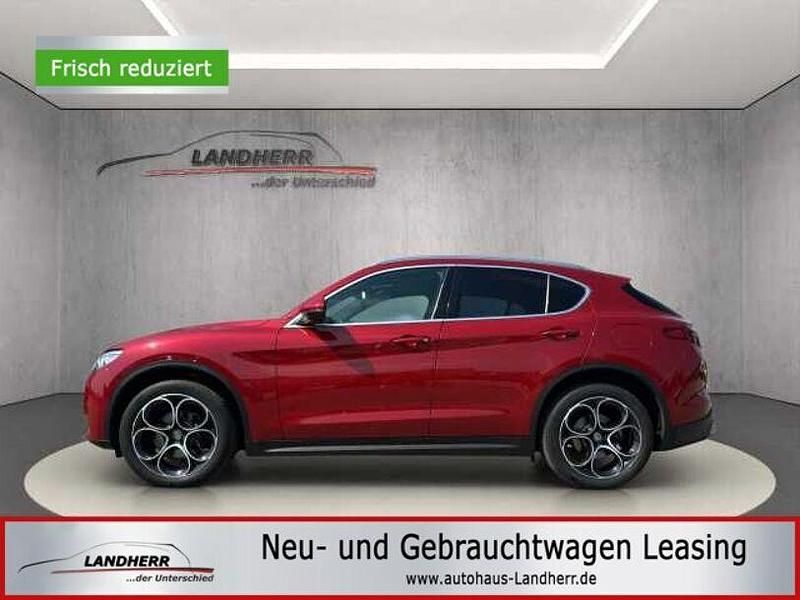 Rot (colore esterno (rosso competizione, Gebraucht 2018 Alfa Romeo Stelvio Super SUV | 22.495 € (Fairer Preis) - Bild 1/4