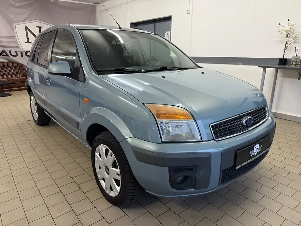 Gebraucht Ford Fusion 68 PS (50 kW) 2009 Blau Kleinwagen