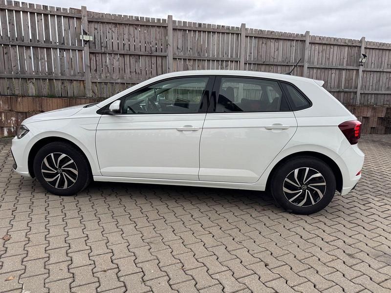Gebraucht VW Polo Life 95 PS (69 kW) 2023 Weiß Kleinwagen