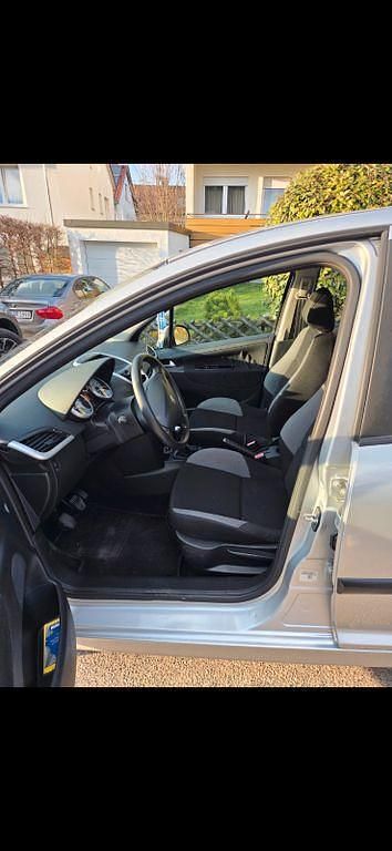 Gebraucht Peugeot 207 73 PS (53 kW) 2009 Silber Van