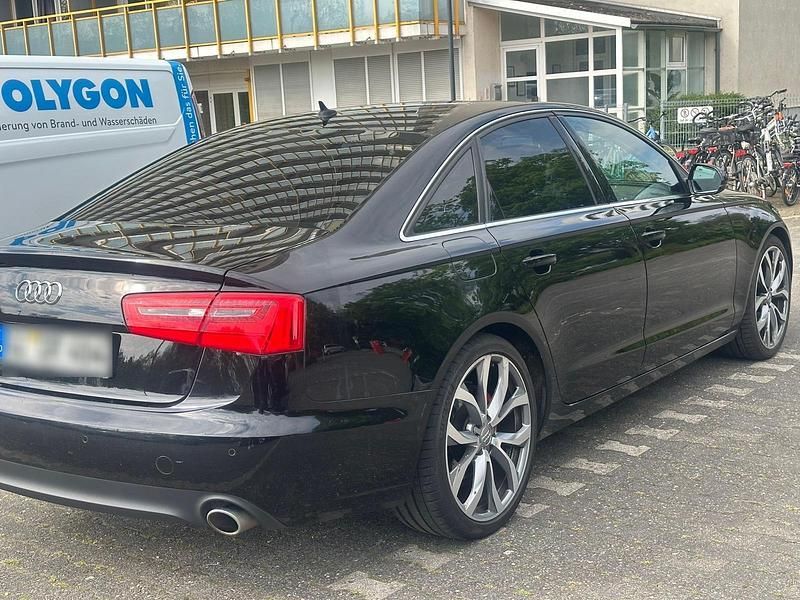 Second-hand Audi A6 204 CP (150 kW) 2011 Negru Berlinǎ