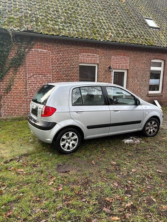 Silber Gebraucht 2007 Hyundai Getz Kleinwagen | 650 € (Superpreis) - Bild 1/4