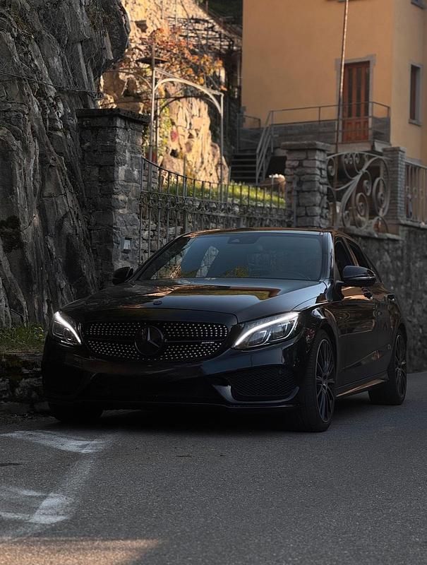 Schwarz Gebraucht 2016 Mercedes C43 AMG AMG Limousine | 26.500 € (Fairer Preis) - Bild 1/4