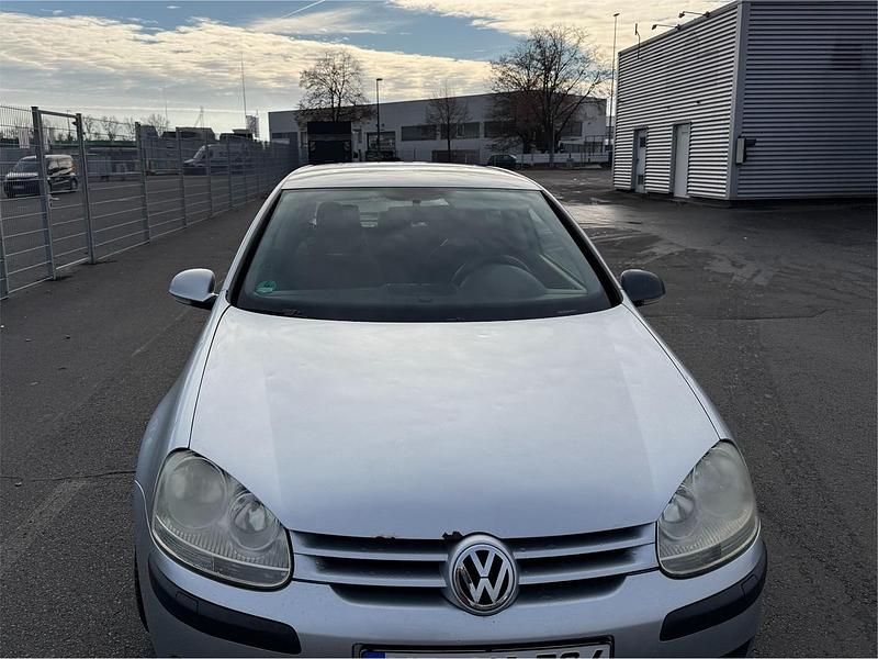 Silber Gebraucht 2005 VW Golf IV Limousine | 1.700 € (Fairer Preis) - Bild 1/4