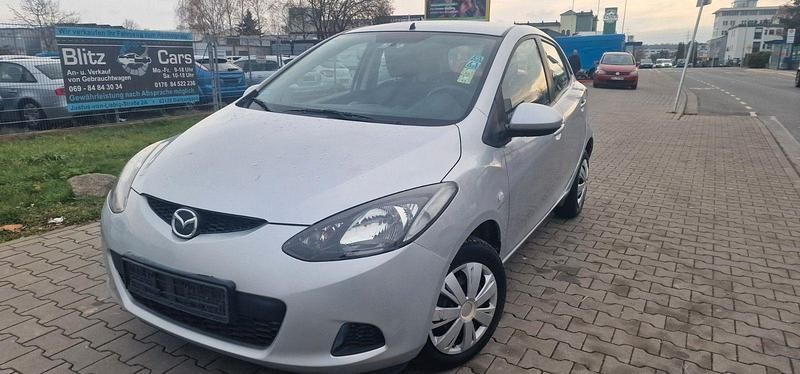 Usata Mazda 2 Independence 75 CV (55 kW) 2009 Argento Berlina