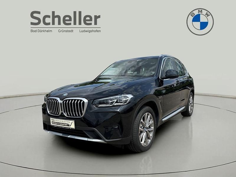 Schwarz Gebraucht 2022 BMW X3 Sport Line SUV | 41.900 € (Guter Preis) - Bild 1/4