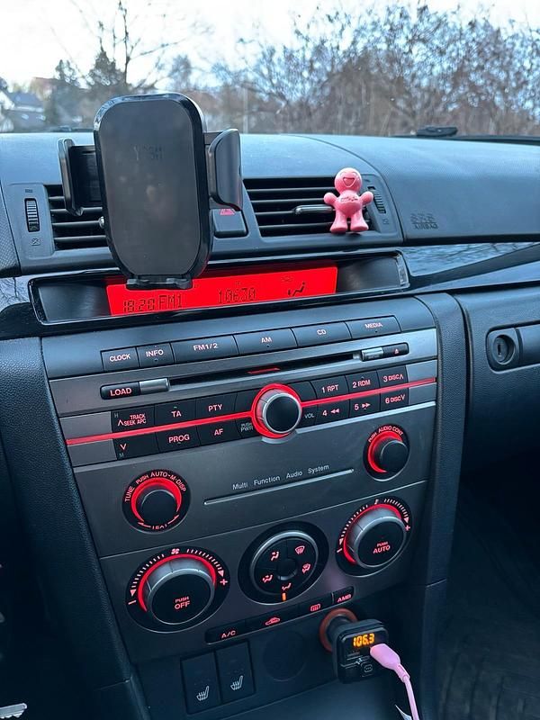 Gebraucht Mazda 3 105 PS (77 kW) 2008 Grau Kleinwagen