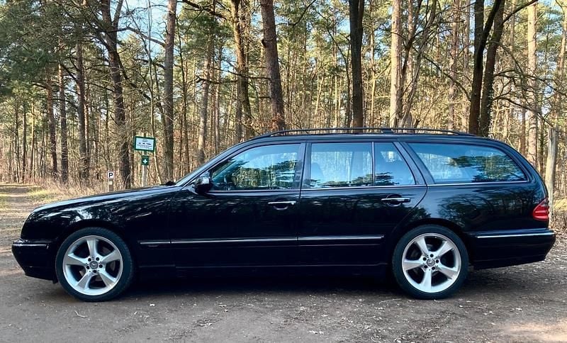 Brugt Mercedes E320 224 HK (164 kW) 2002 Sort Stationcar