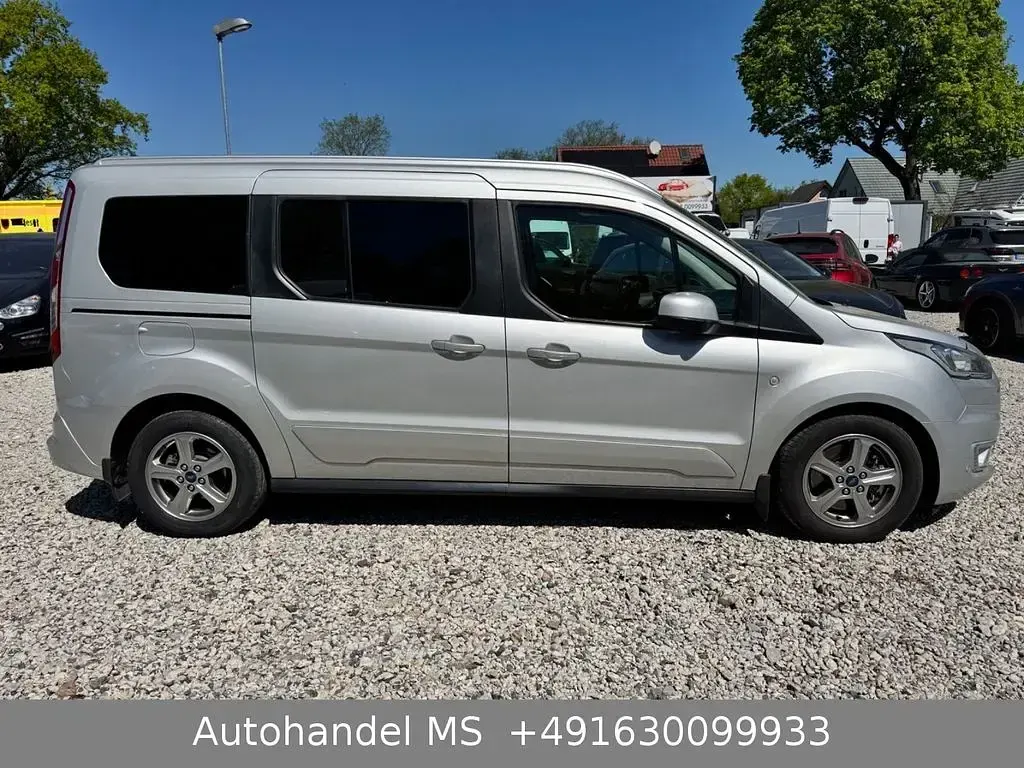Gebraucht Ford Tourneo Connect Titanium 120 PS (88 kW) 2019 Grau Van / Kleinbus