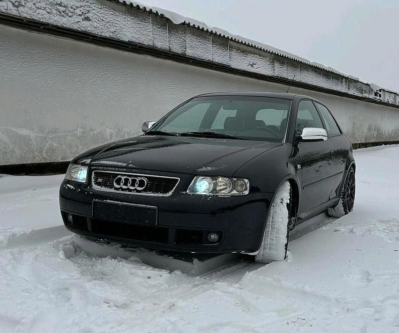Gebraucht Audi S3 209 PS (153 kW) 2001 Schwarz Kleinwagen